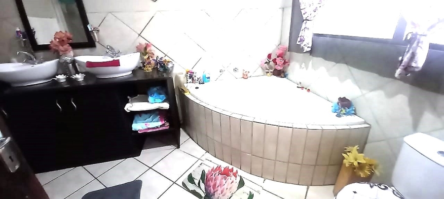 3 Bedroom Property for Sale in Universitas Free State